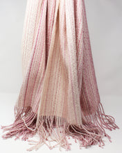 Load image into Gallery viewer, Dogwood Mélange Shawl