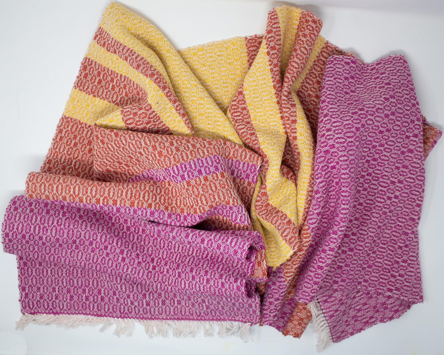 96" Zinnia Table Runner