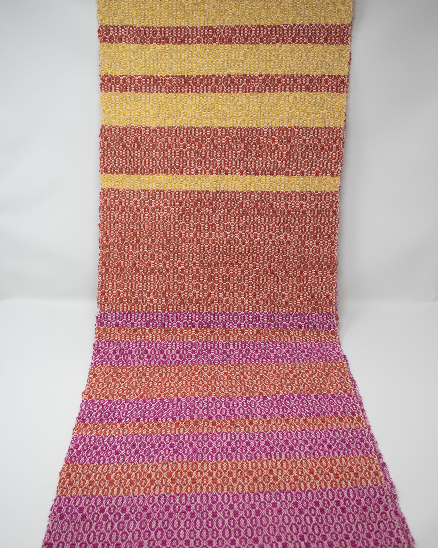 96" Zinnia Table Runner