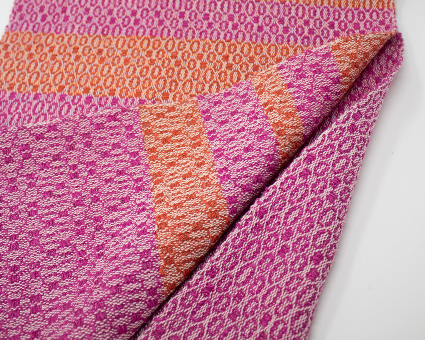 96" Zinnia Table Runner